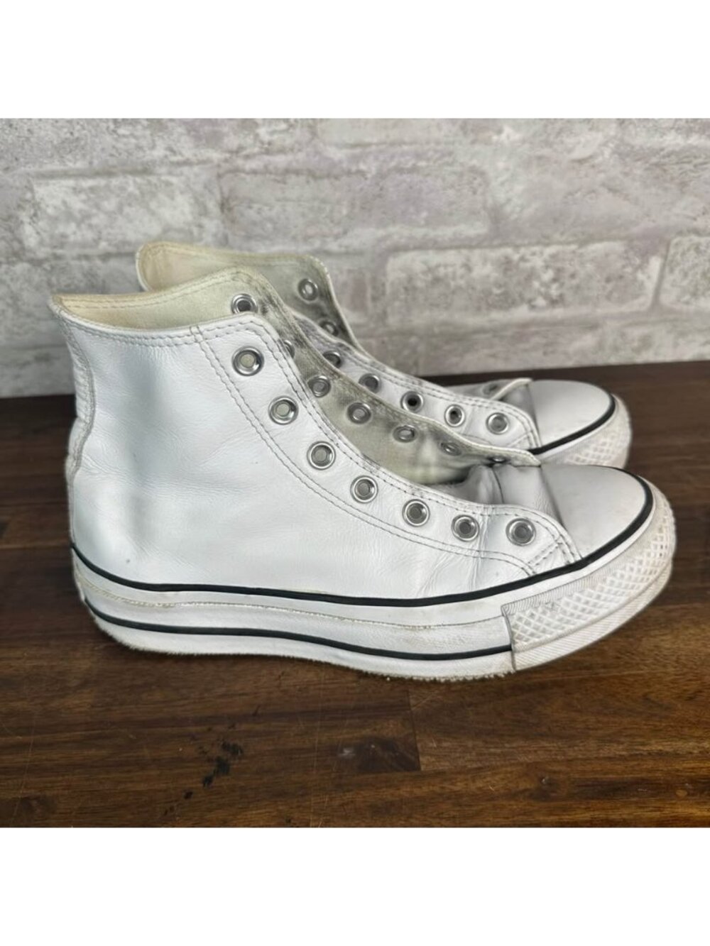 Women Platform leather Converse High Tos Size 7 4840